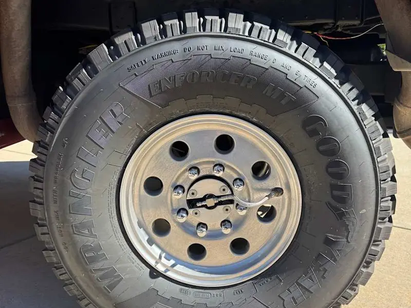 1998 Am General Hummer H1 — photo 6 of 8