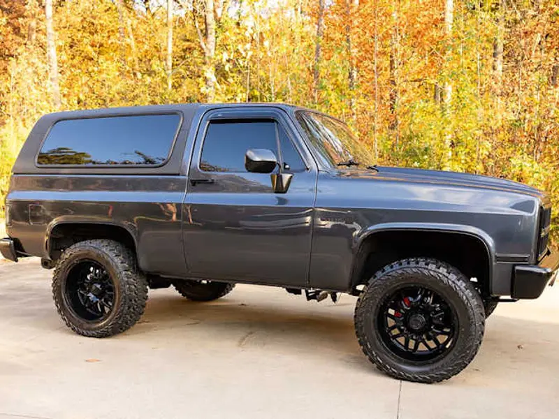 1987 GMC K5 Jimmy Sierra — photo 1 of 8
