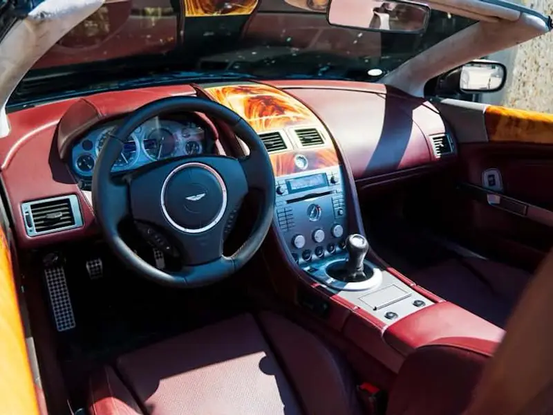 2006 Aston Martin DB9 — photo 4 of 6