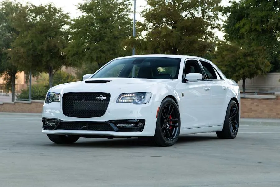 Bright White 2023 Chrysler 300C