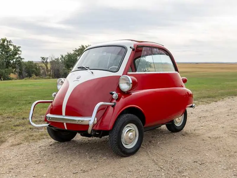 1960 BMW Isetta 300 — photo 1 of 8