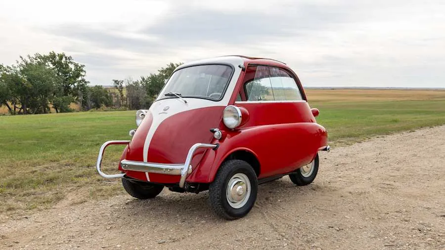 Red/White 1960 BMW Isetta 300