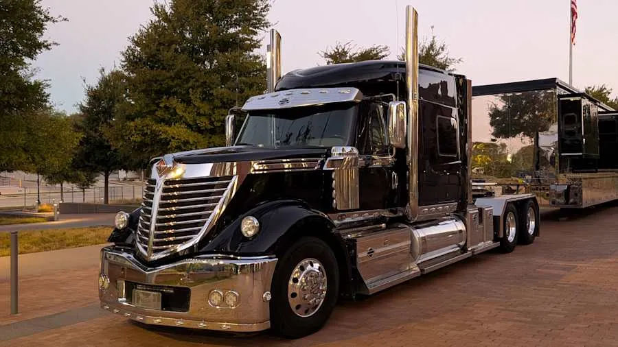 Black 2011 International LoneStar
