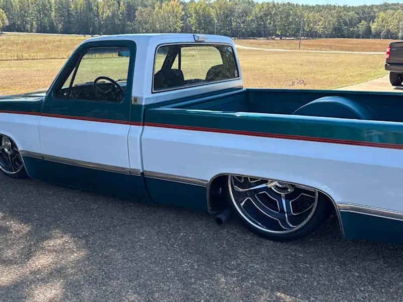 1986 Chevrolet C10 — photo 3 of 8