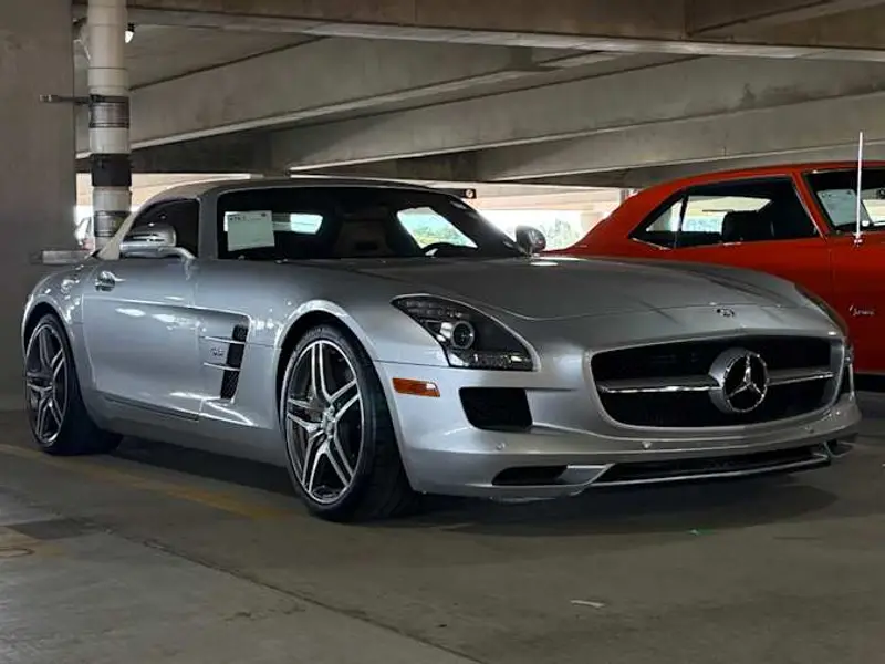 2012 Mercedes-Benz SLS AMG — photo 1 of 7