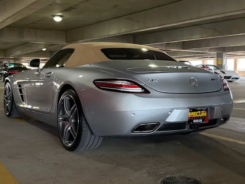2012 Mercedes-Benz SLS AMG — photo 4 of 7