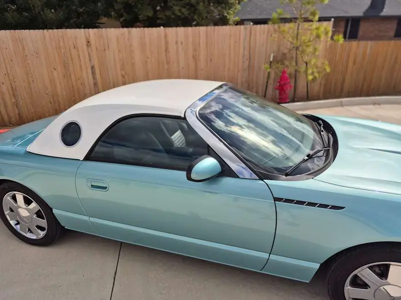 2002 Ford Thunderbird — photo 5 of 8