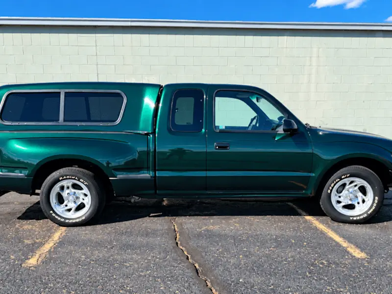 2000 Toyota Tacoma SR5 — photo 5 of 8