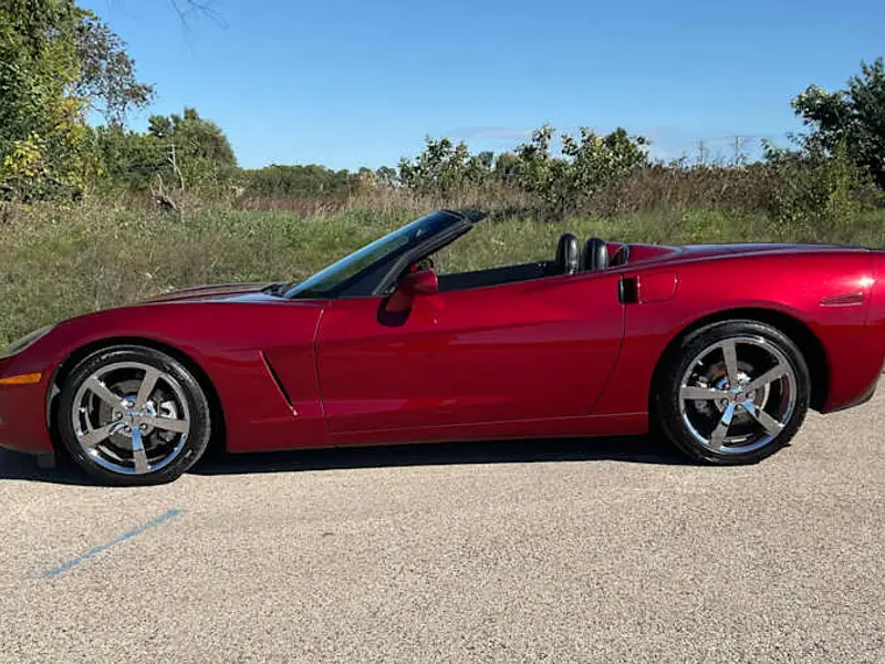 2009 Chevrolet Corvette — photo 2 of 8