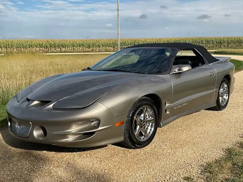 2002 Pontiac Trans Am — photo 4 of 8