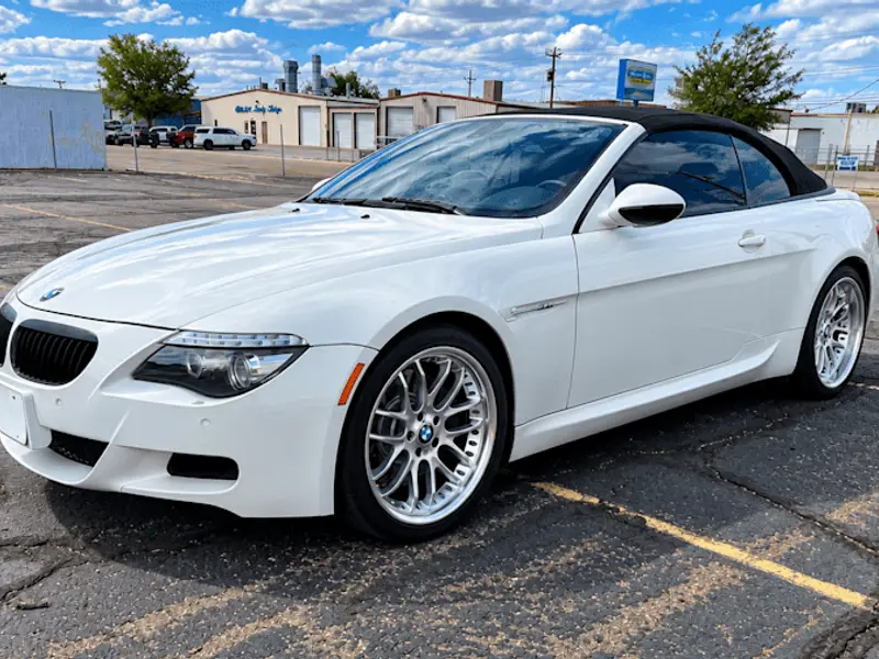 2010 BMW M6 — photo 1 of 8