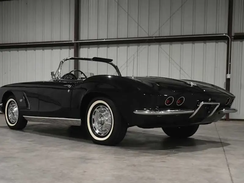 1962 Chevrolet Corvette — photo 3 of 8