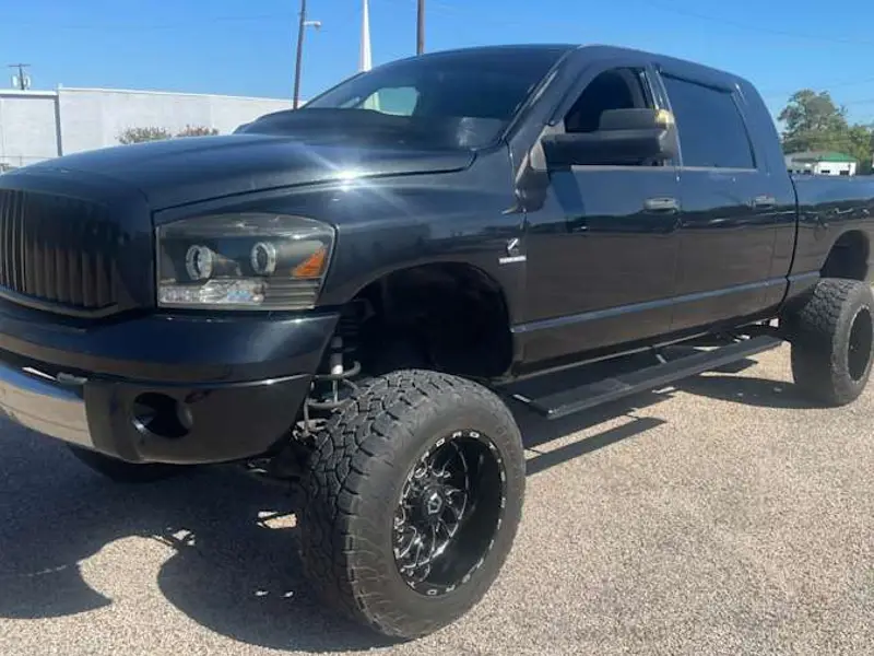 2007 Dodge Ram 2500 Laramie — photo 1 of 8