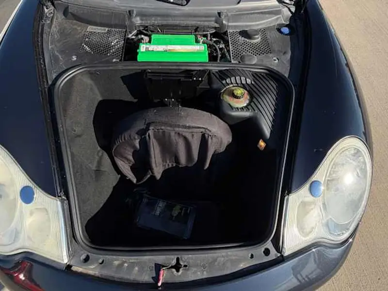 2004 Porsche 911 Carrera — photo 8 of 8