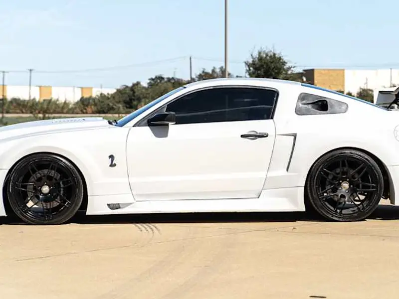 2008 Ford Shelby GT500 — photo 2 of 8