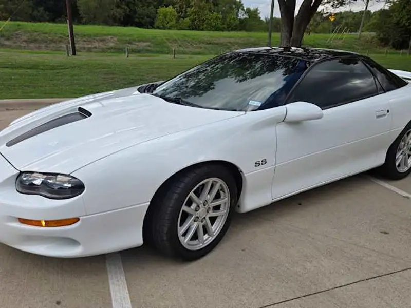 2002 Chevrolet Camaro SS — photo 5 of 8