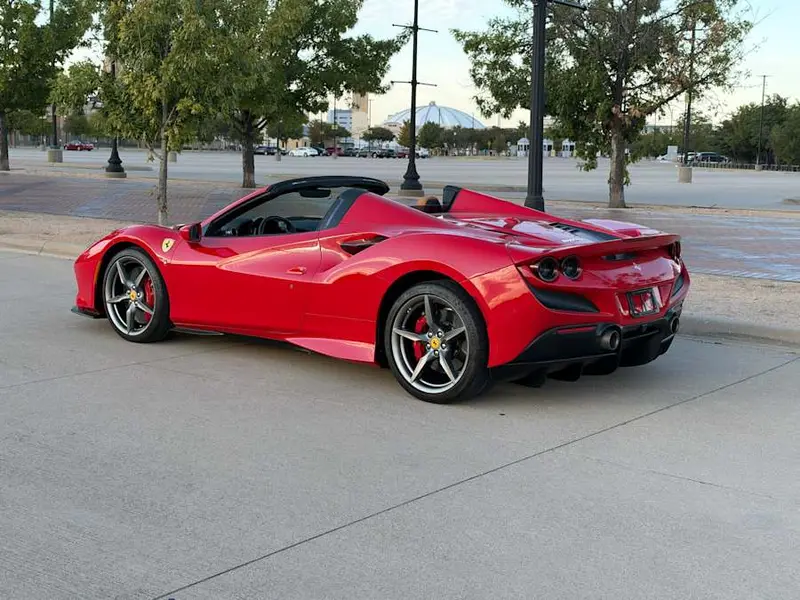2021 Ferrari F8 Spider — photo 3 of 8