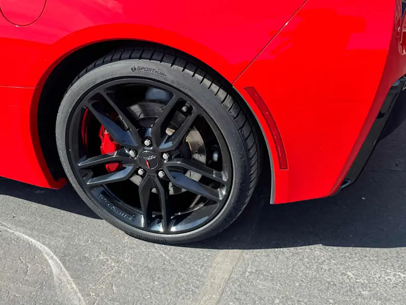 2016 Chevrolet Corvette Z51 — photo 4 of 8