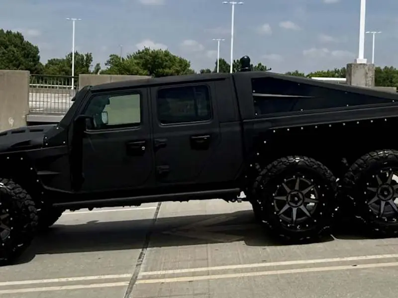 2021 Jeep Gladiator Apocalypse Hellfire 6x6 — photo 5 of 8