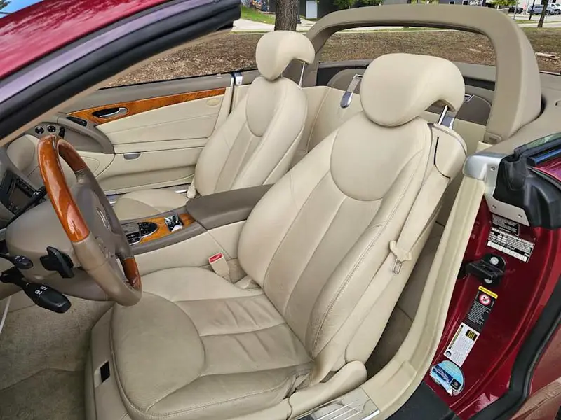 2007 Mercedes-Benz SL550 — photo 7 of 8