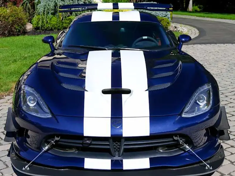 2016 Dodge Viper ACR Extreme — photo 2 of 8