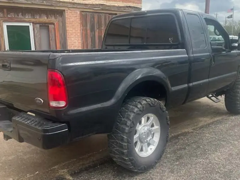 2000 Ford F-350 — photo 2 of 8