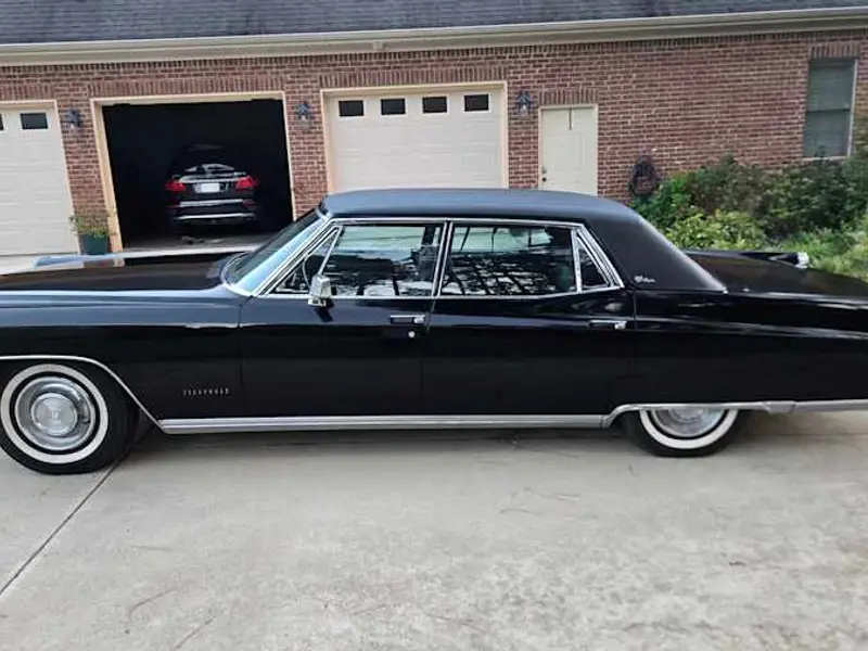 1968 Cadillac Fleetwood Brougham — photo 2 of 8