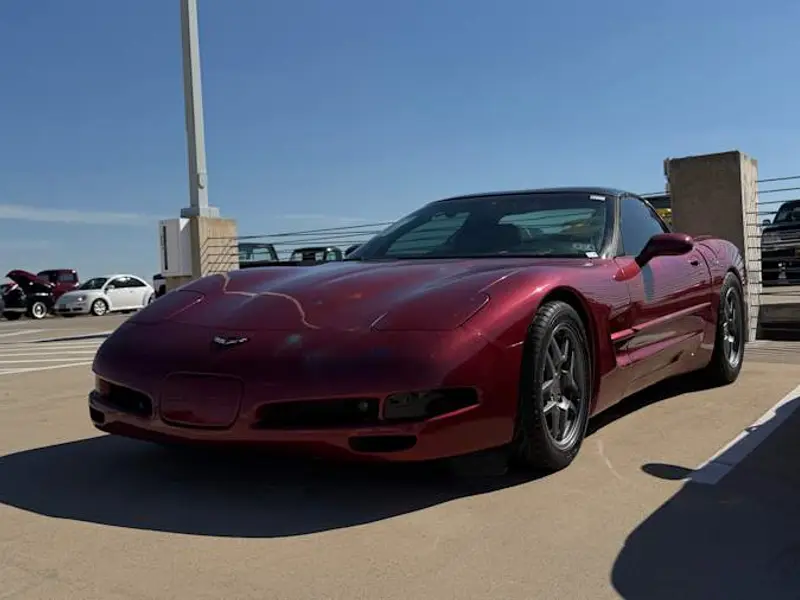 2002 Chevrolet Corvette — photo 1 of 8