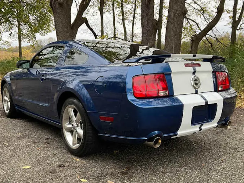 2007 Ford Mustang GT — photo 3 of 8