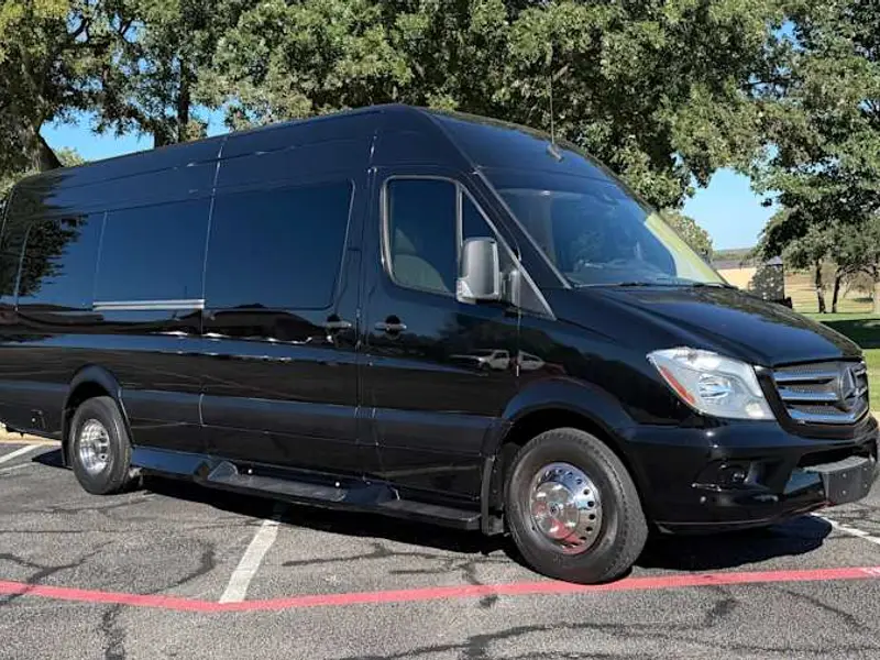 2019 Mercedes-Benz Sprinter 3500 Presidential Executive — photo 6 of 8