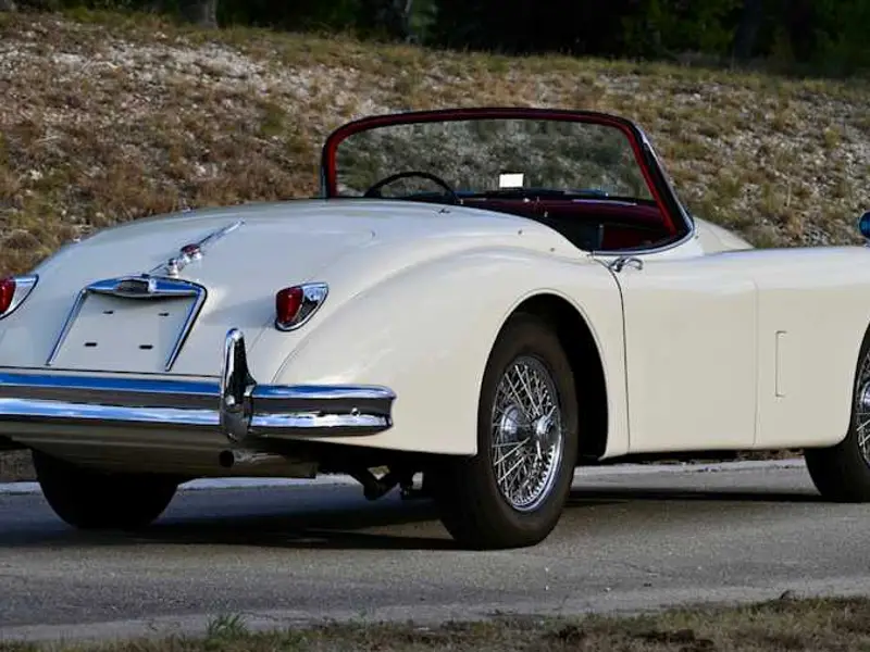 1958 Jaguar XK150 — photo 3 of 8