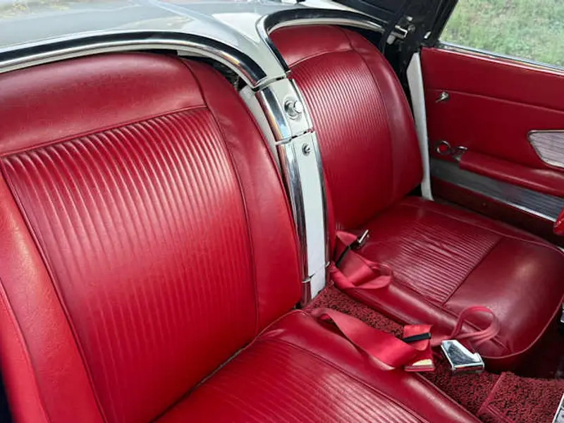 1961 Chevrolet Corvette — photo 6 of 8