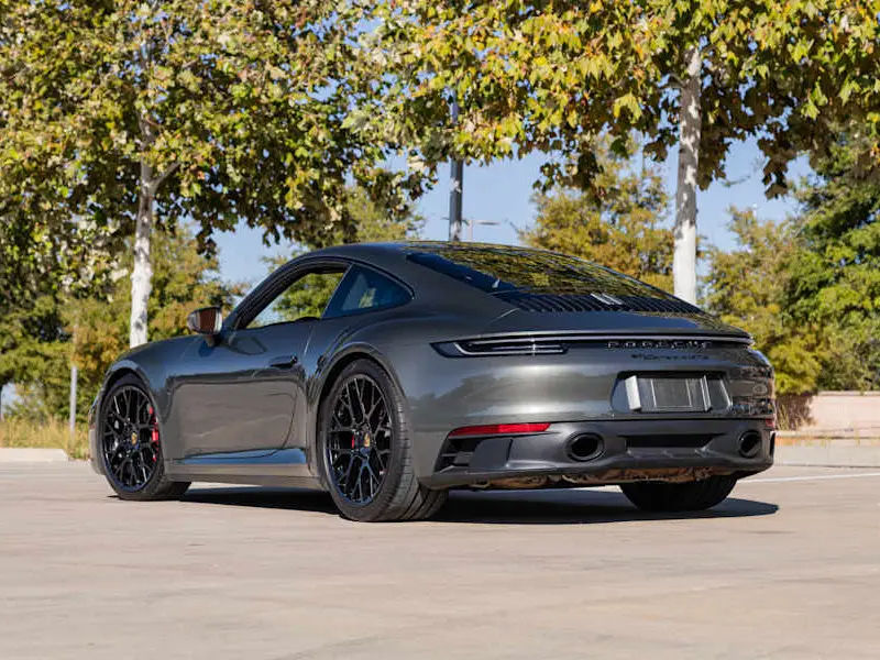 2024 Porsche 911 Carrera 4 GTS — photo 3 of 8