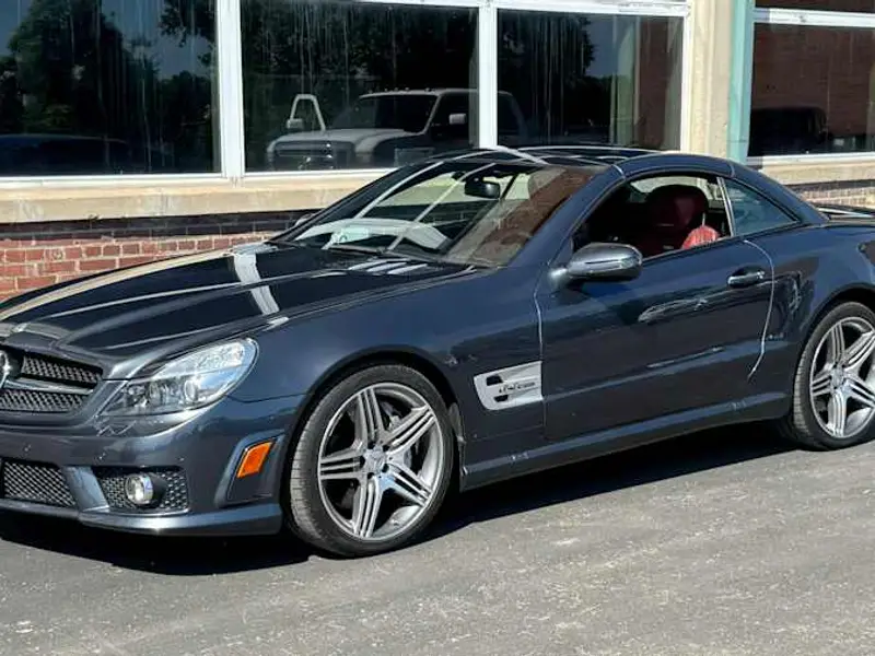 2011 Mercedes-Benz SL63 AMG — photo 4 of 8