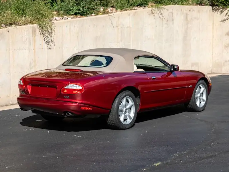 1997 Jaguar XK8 — photo 3 of 8