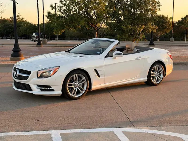 2015 Mercedes-Benz SL550 — photo 1 of 8