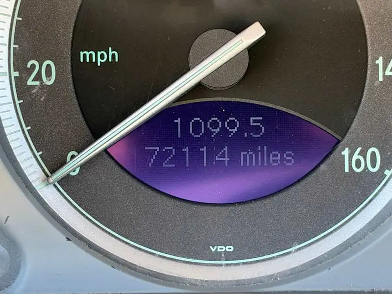 2003 Mercedes-Benz SL500 — photo 8 of 8