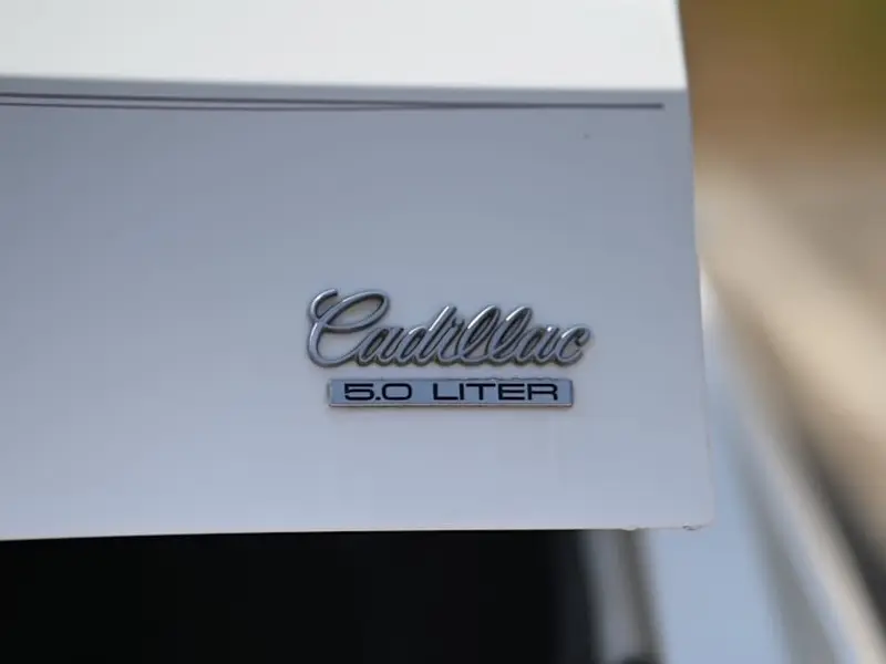 1991 Cadillac Brougham d'Elegance — photo 8 of 8