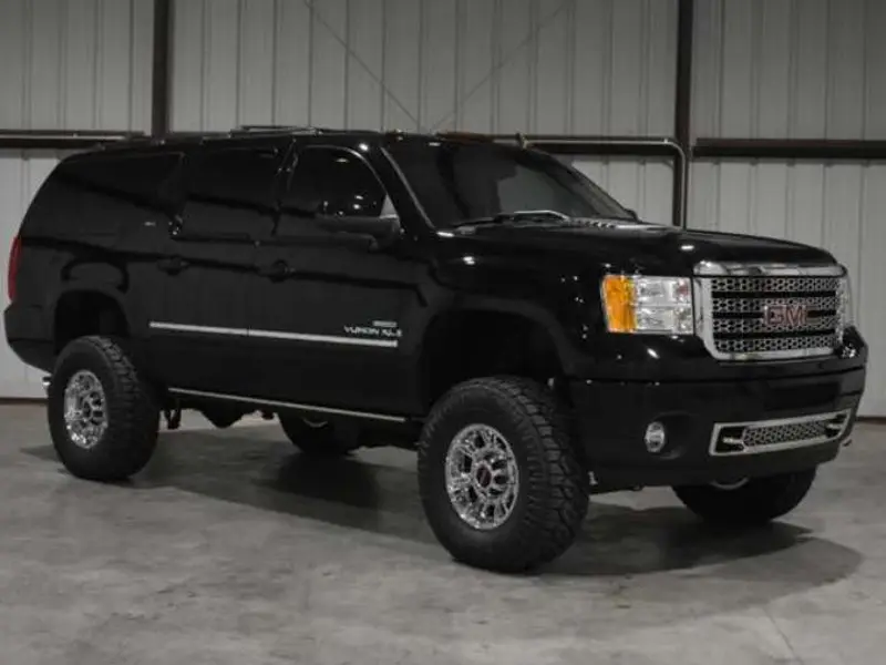 2009 GMC Yukon 2500 XL — photo 3 of 8