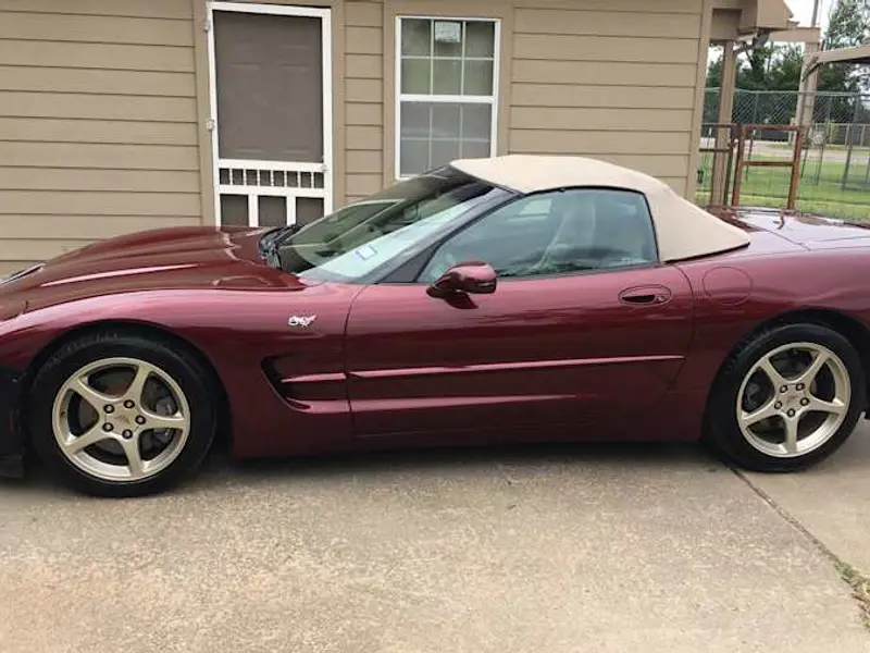 2003 Chevrolet Corvette 50th Anniversary — photo 1 of 8