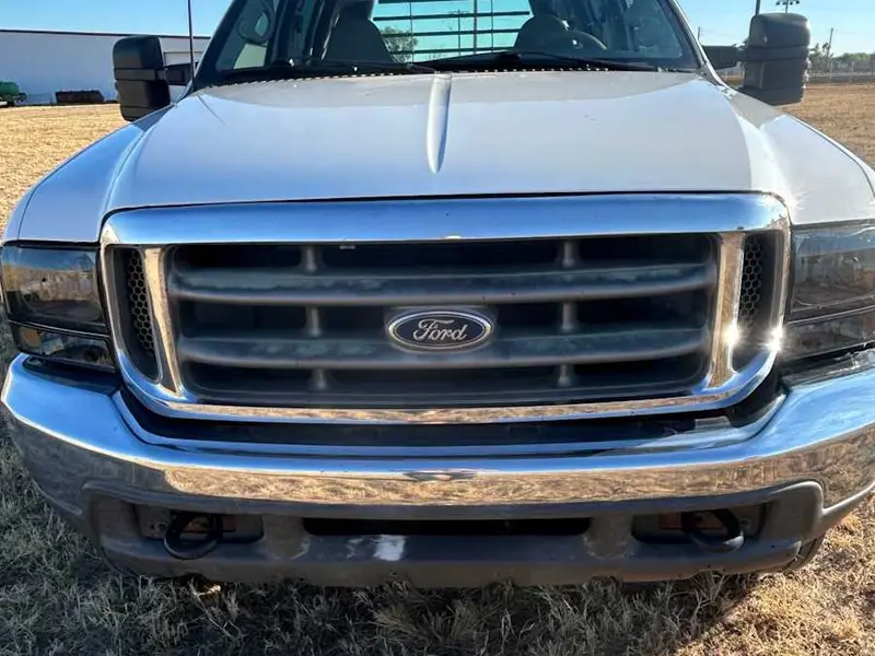 2000 Ford F-550 Lariat — photo 4 of 8
