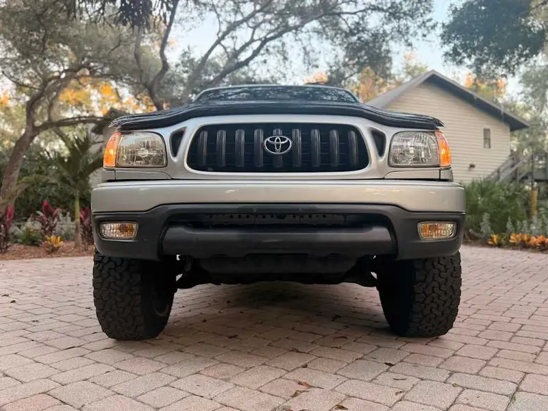 2003 Toyota Tacoma SR5 — photo 8 of 8