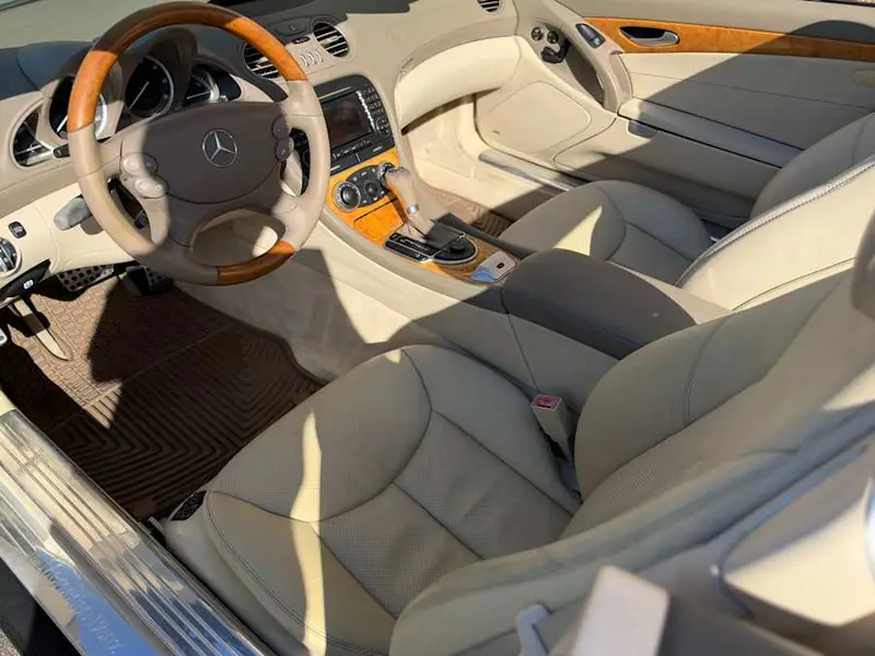 2007 Mercedes-Benz SL550 — photo 7 of 8