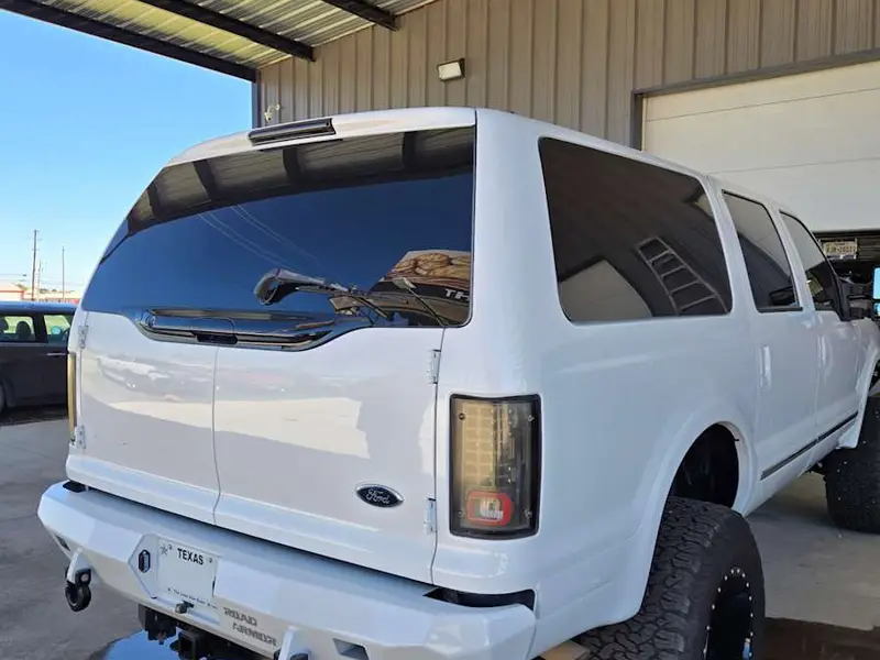 2004 Ford Excursion Limited — photo 2 of 8