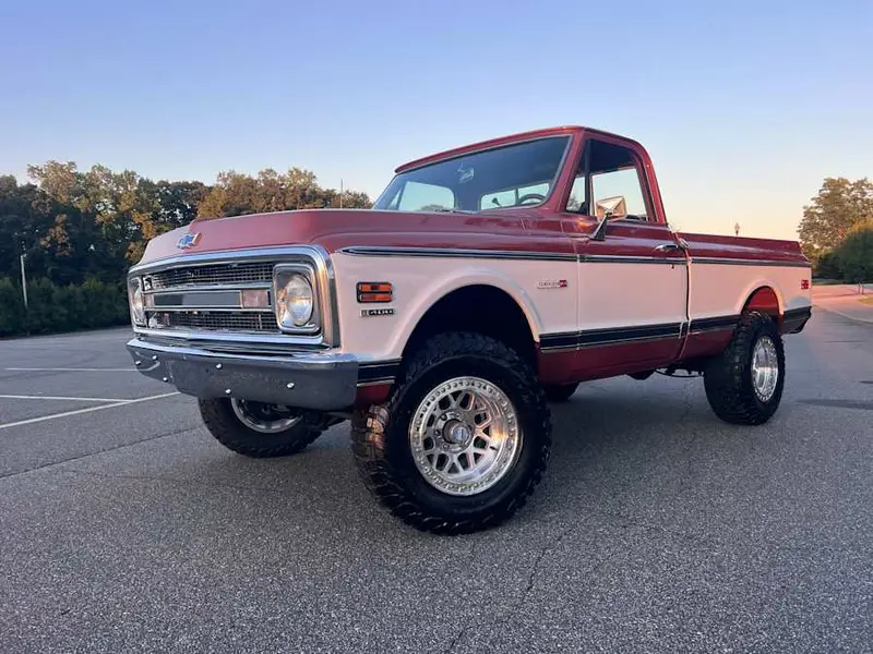 1970 GMC K10 — photo 6 of 8