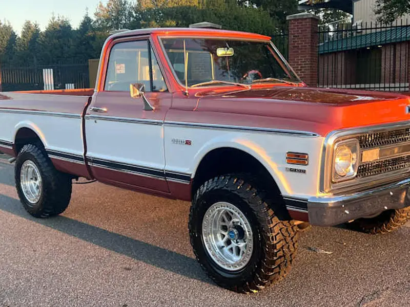 1970 GMC K10 — photo 4 of 8